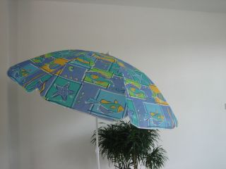 beach umbrella , parasol 